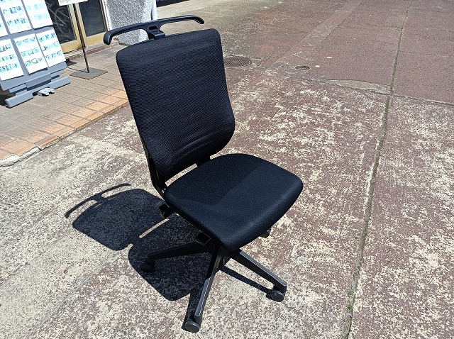 イトーキ エピオス ハイバック 事務椅子 黒『良品中古、座面背面